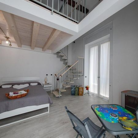 Bed And Breakfast I 7 Venti- 7 Winds เนเปิลส์ ภายนอก รูปภาพ