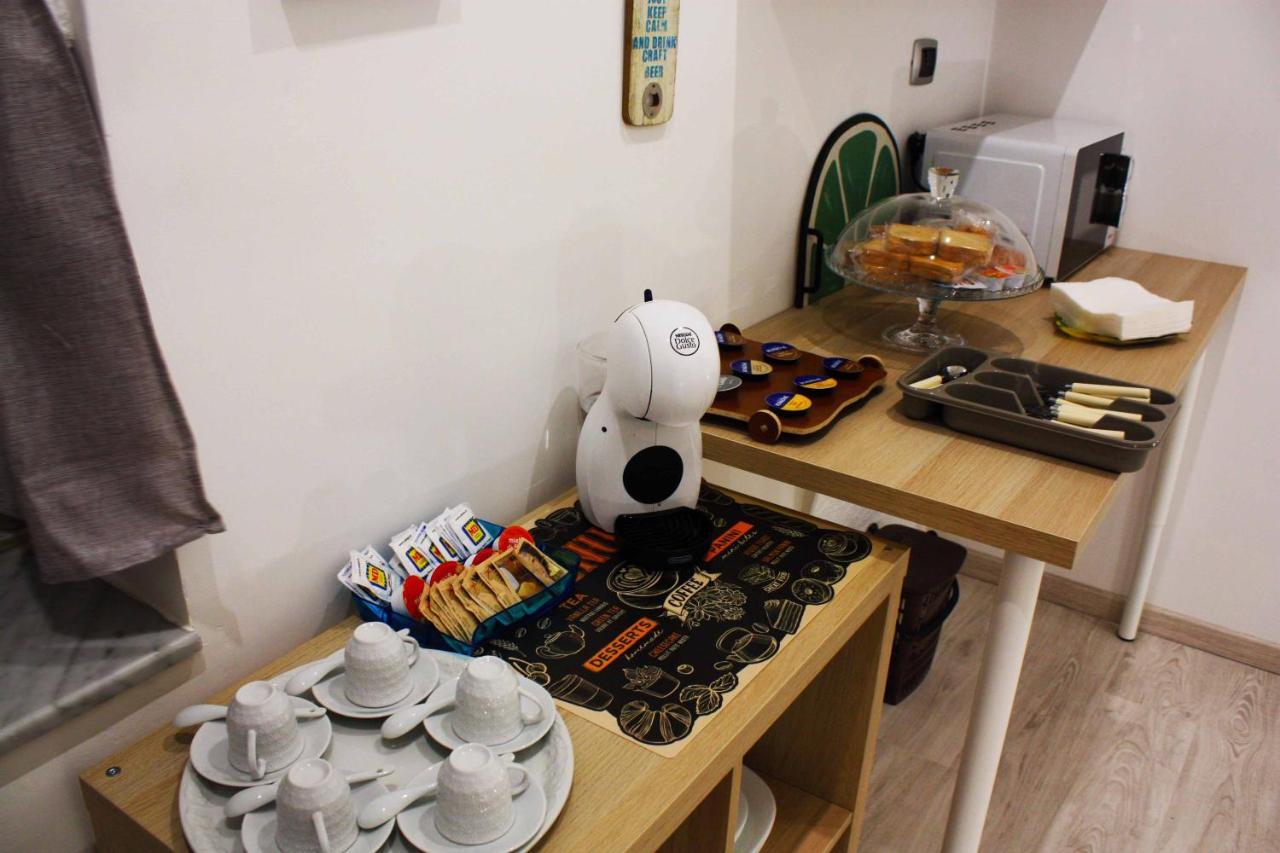Bed And Breakfast I 7 Venti- 7 Winds เนเปิลส์ ภายนอก รูปภาพ