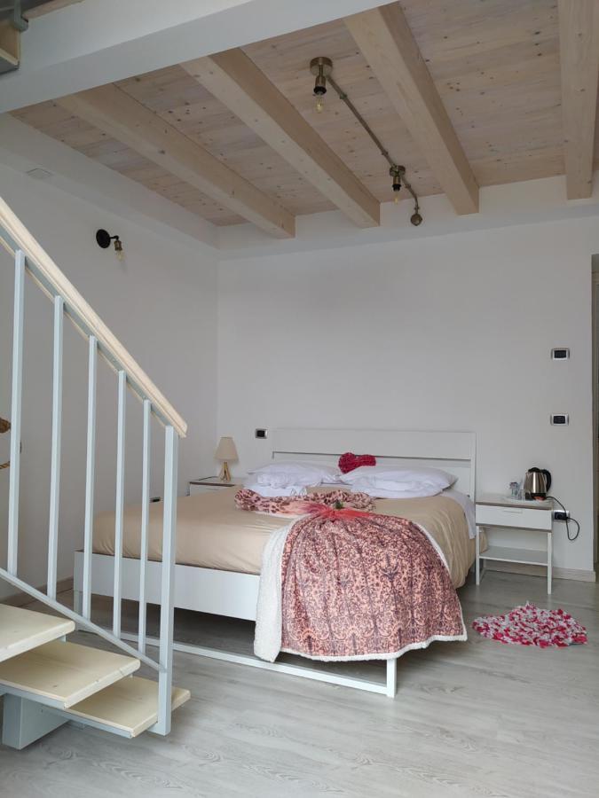 Bed And Breakfast I 7 Venti- 7 Winds เนเปิลส์ ภายนอก รูปภาพ