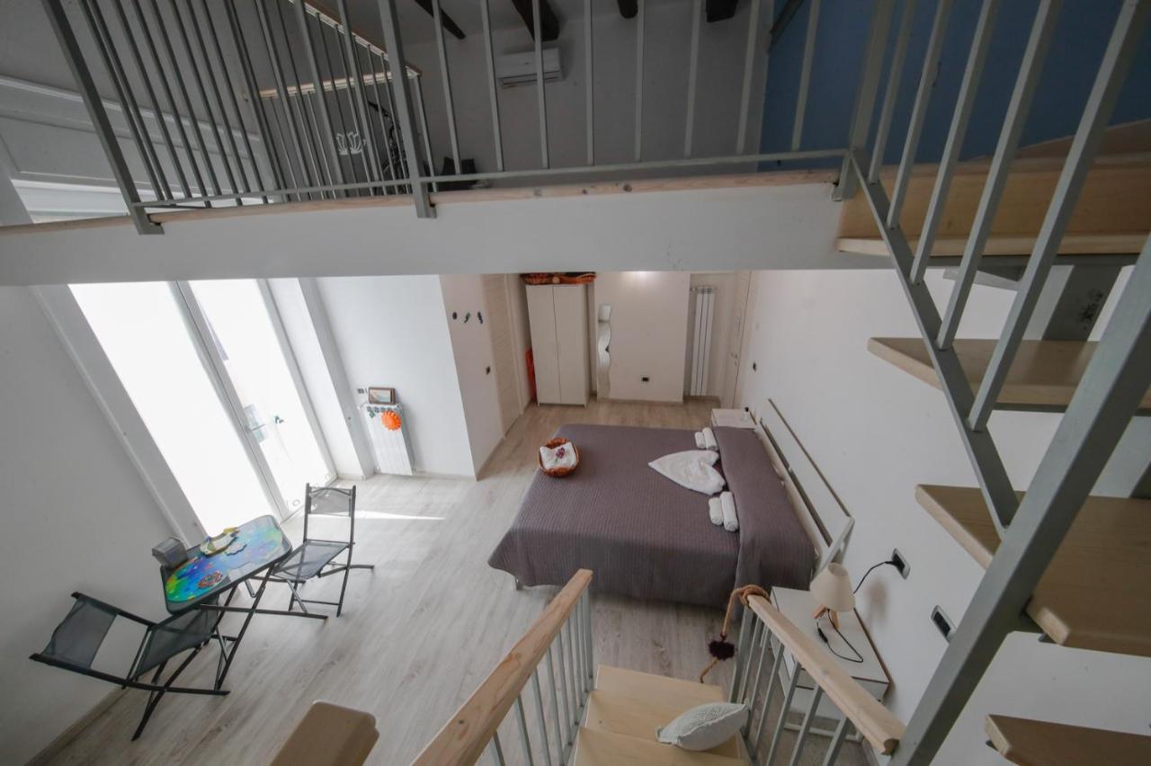 Bed And Breakfast I 7 Venti- 7 Winds เนเปิลส์ ภายนอก รูปภาพ