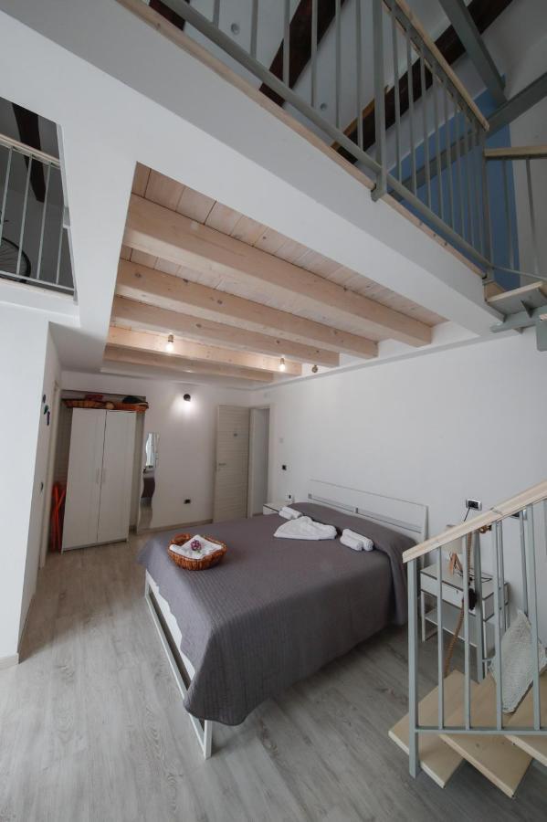 Bed And Breakfast I 7 Venti- 7 Winds เนเปิลส์ ภายนอก รูปภาพ