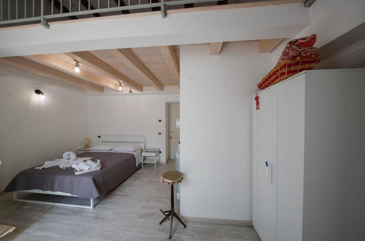 Bed And Breakfast I 7 Venti- 7 Winds เนเปิลส์ ภายนอก รูปภาพ