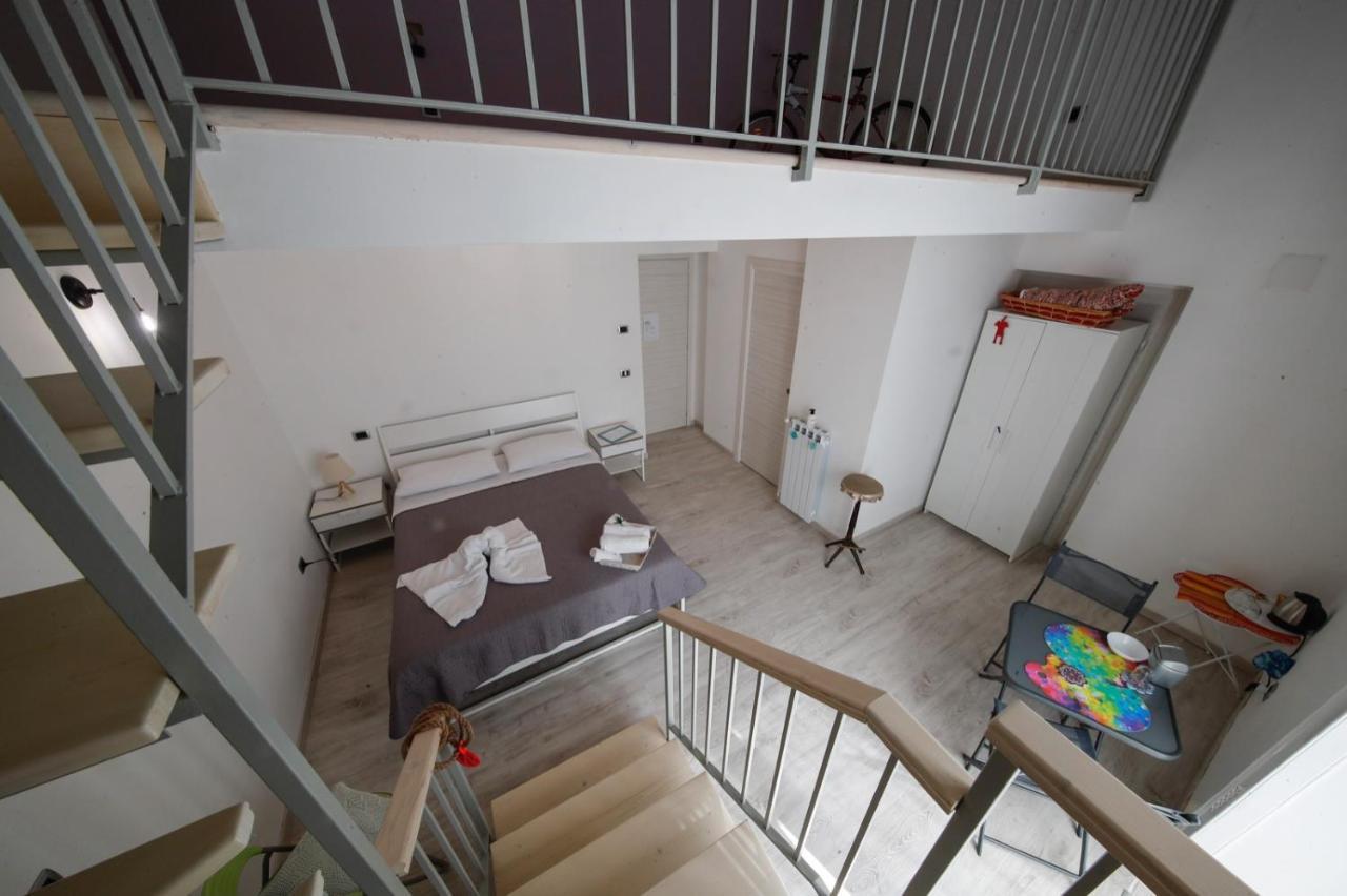Bed And Breakfast I 7 Venti- 7 Winds เนเปิลส์ ภายนอก รูปภาพ