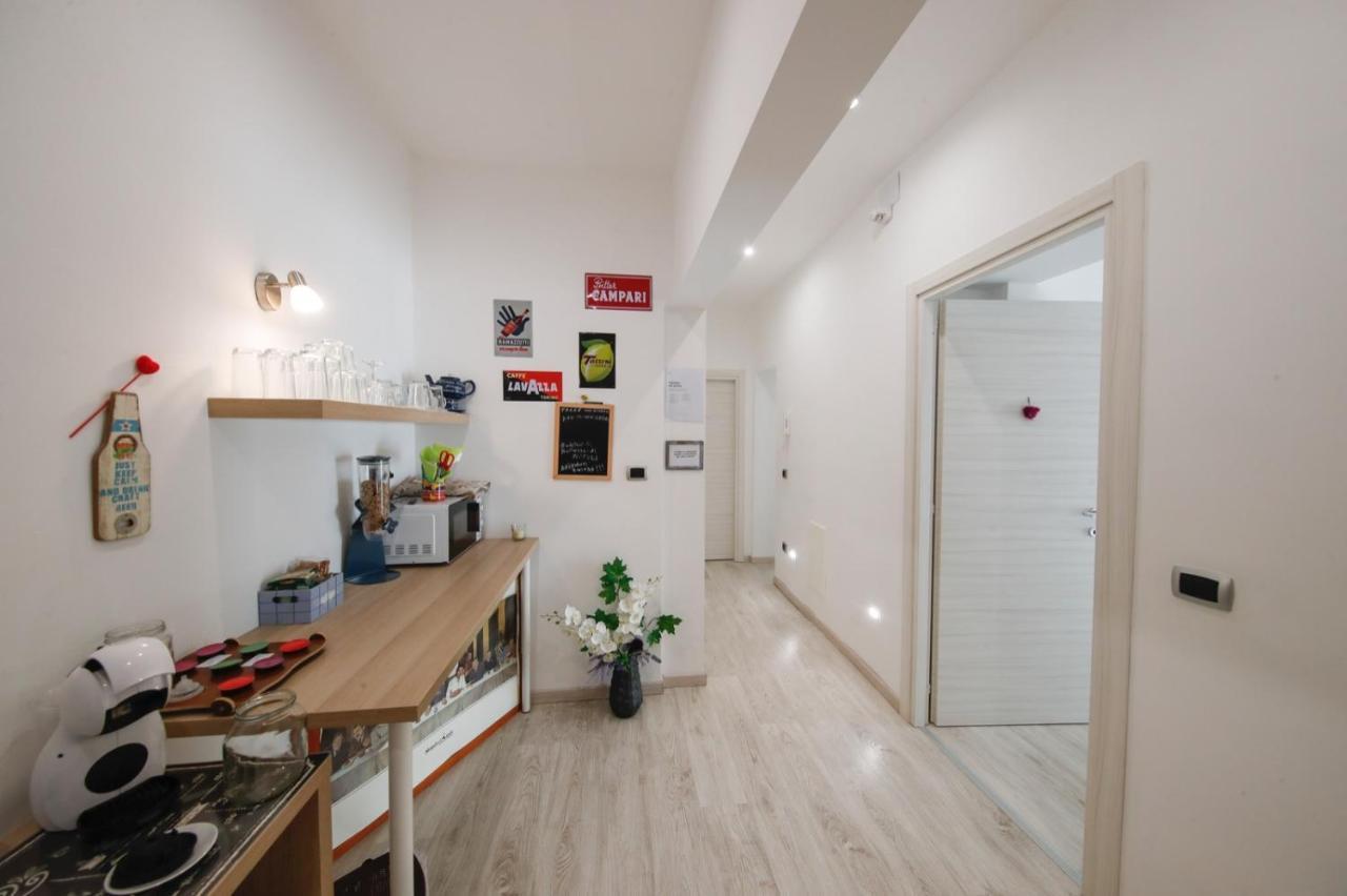 Bed And Breakfast I 7 Venti- 7 Winds เนเปิลส์ ภายนอก รูปภาพ