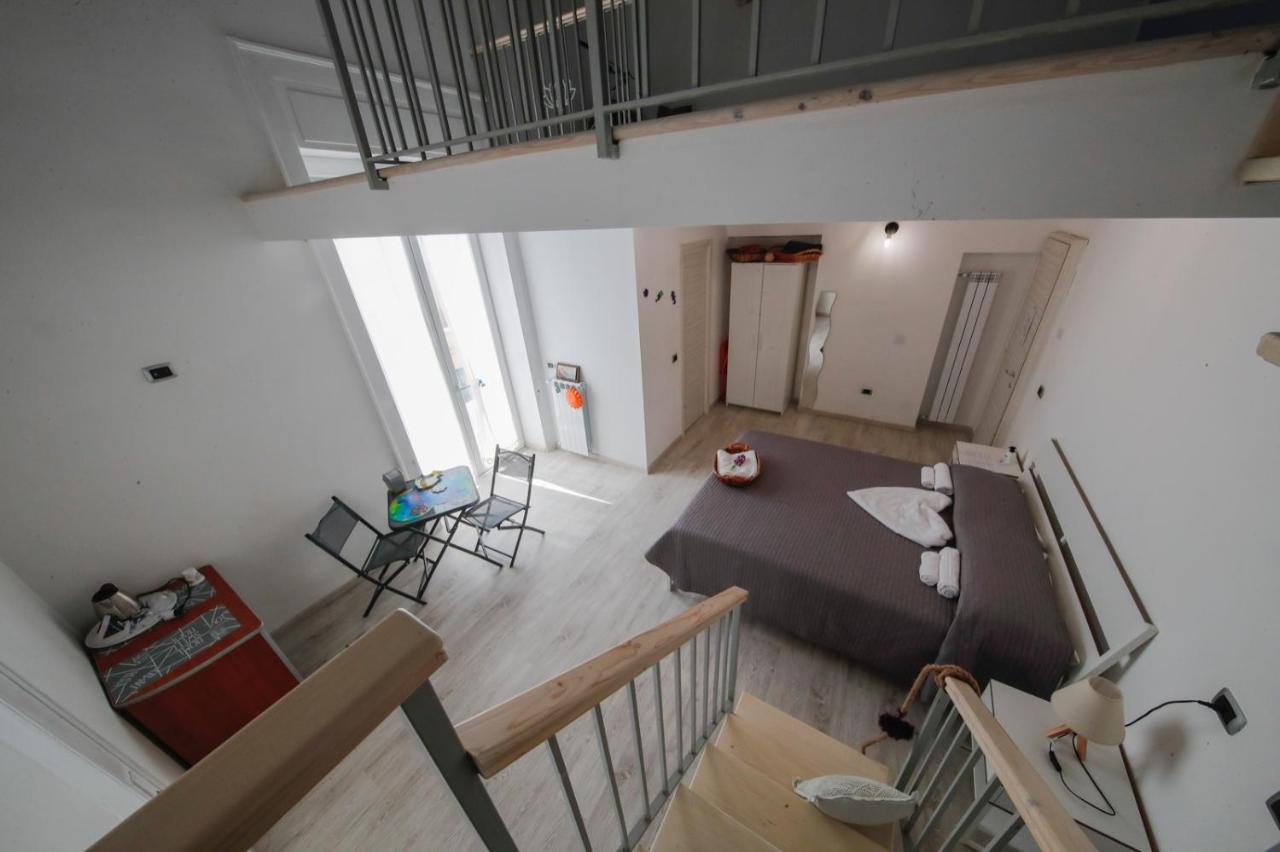 Bed And Breakfast I 7 Venti- 7 Winds เนเปิลส์ ภายนอก รูปภาพ