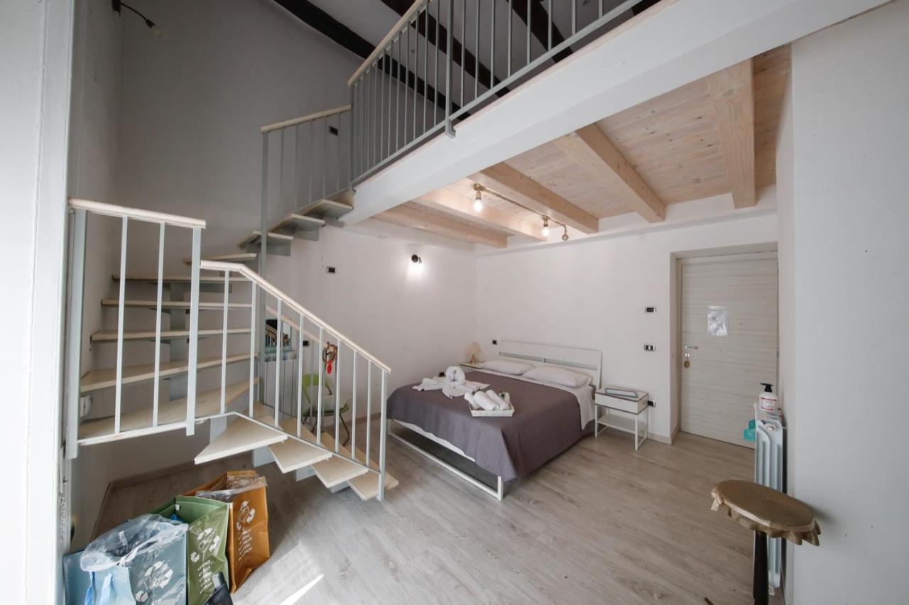 Bed And Breakfast I 7 Venti- 7 Winds เนเปิลส์ ภายนอก รูปภาพ