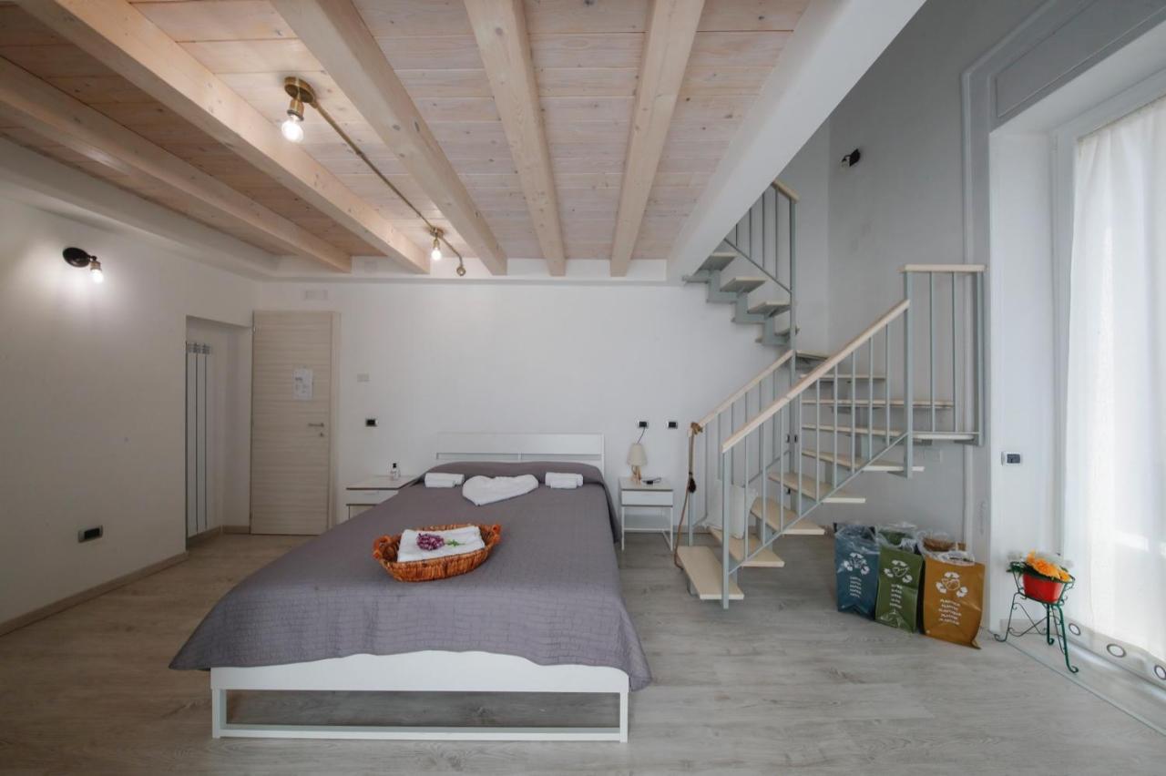 Bed And Breakfast I 7 Venti- 7 Winds เนเปิลส์ ภายนอก รูปภาพ