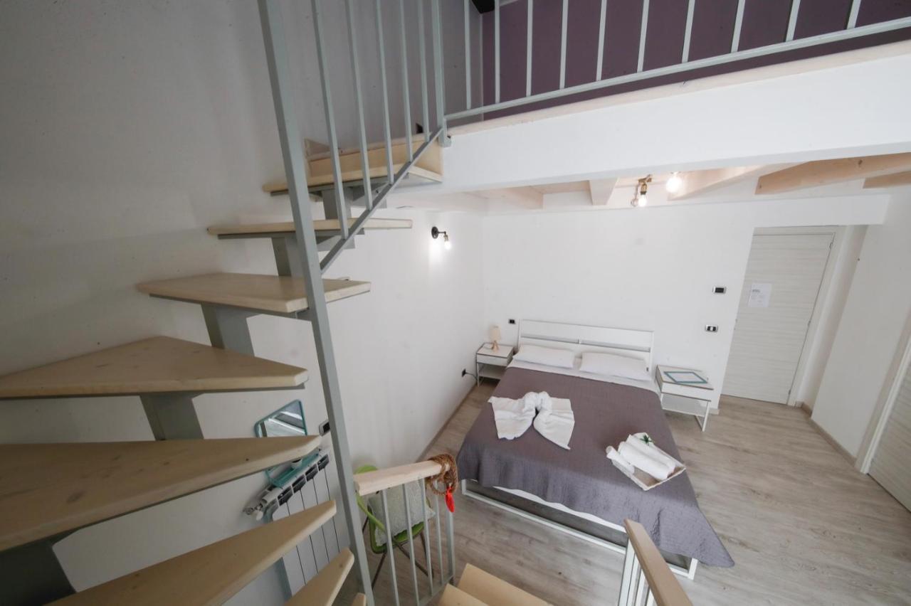 Bed And Breakfast I 7 Venti- 7 Winds เนเปิลส์ ภายนอก รูปภาพ