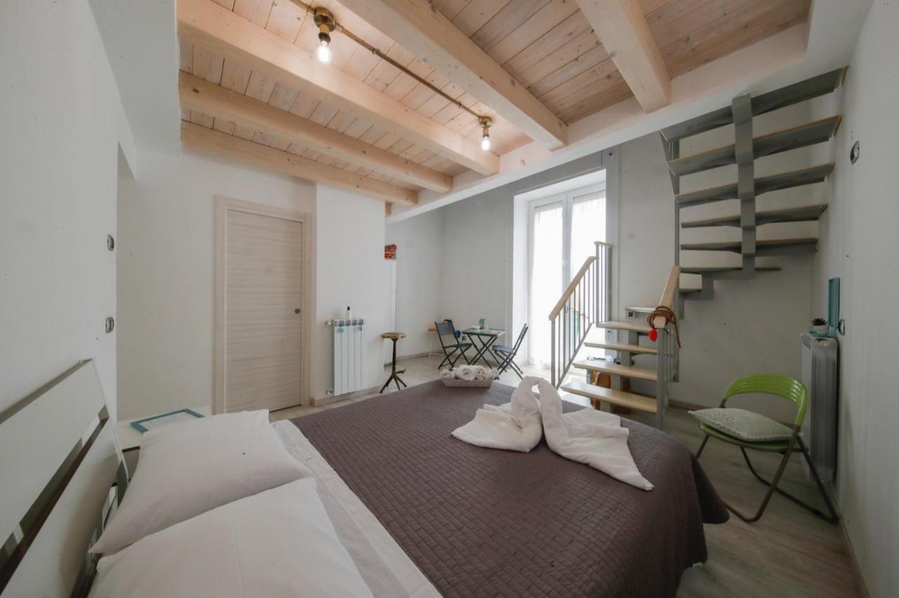 Bed And Breakfast I 7 Venti- 7 Winds เนเปิลส์ ภายนอก รูปภาพ