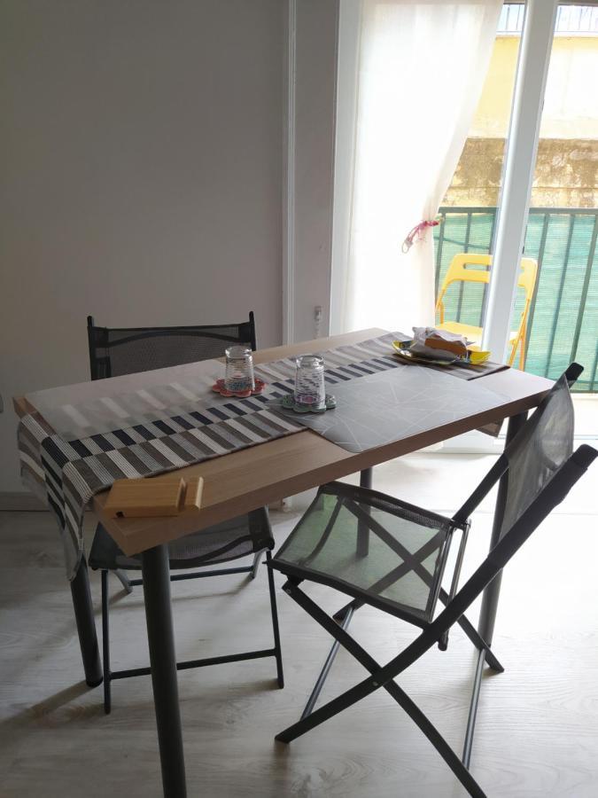 Bed And Breakfast I 7 Venti- 7 Winds เนเปิลส์ ภายนอก รูปภาพ
