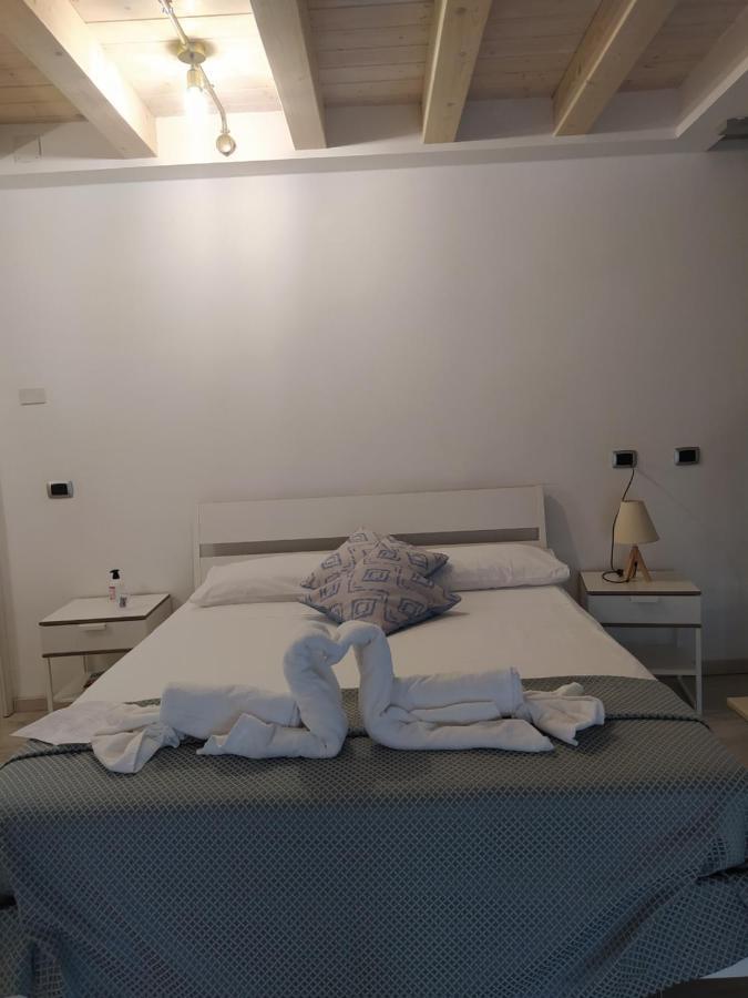 Bed And Breakfast I 7 Venti- 7 Winds เนเปิลส์ ภายนอก รูปภาพ
